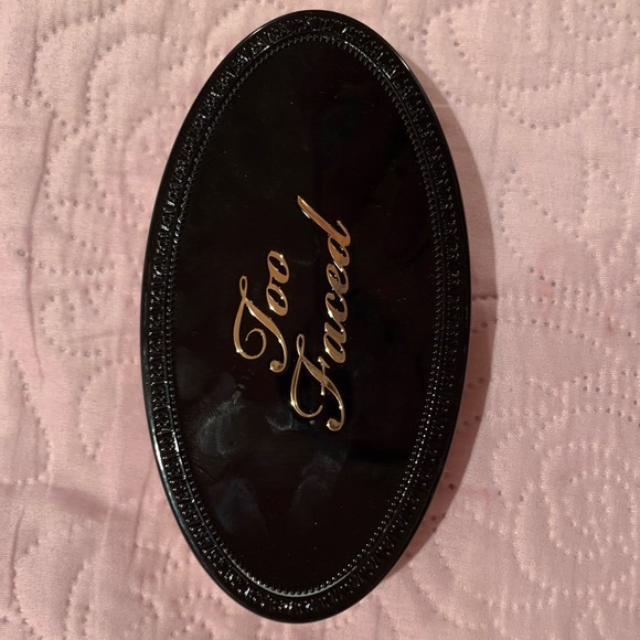Too faced highlight